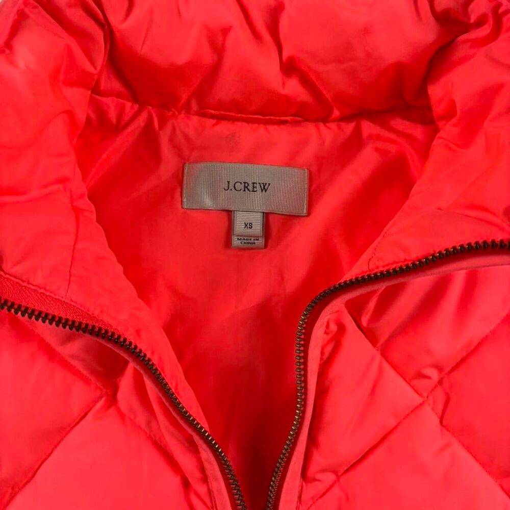 J.Crew Burgundy Quilted Vest Women’s XS Full Zip Puffer Pockets Preppy - Picture 3 of 4